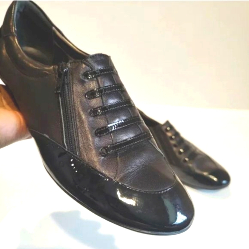 Sesto Meucci Black Leather Patent Side Zip Beckie Lace Up Loafers 6.5